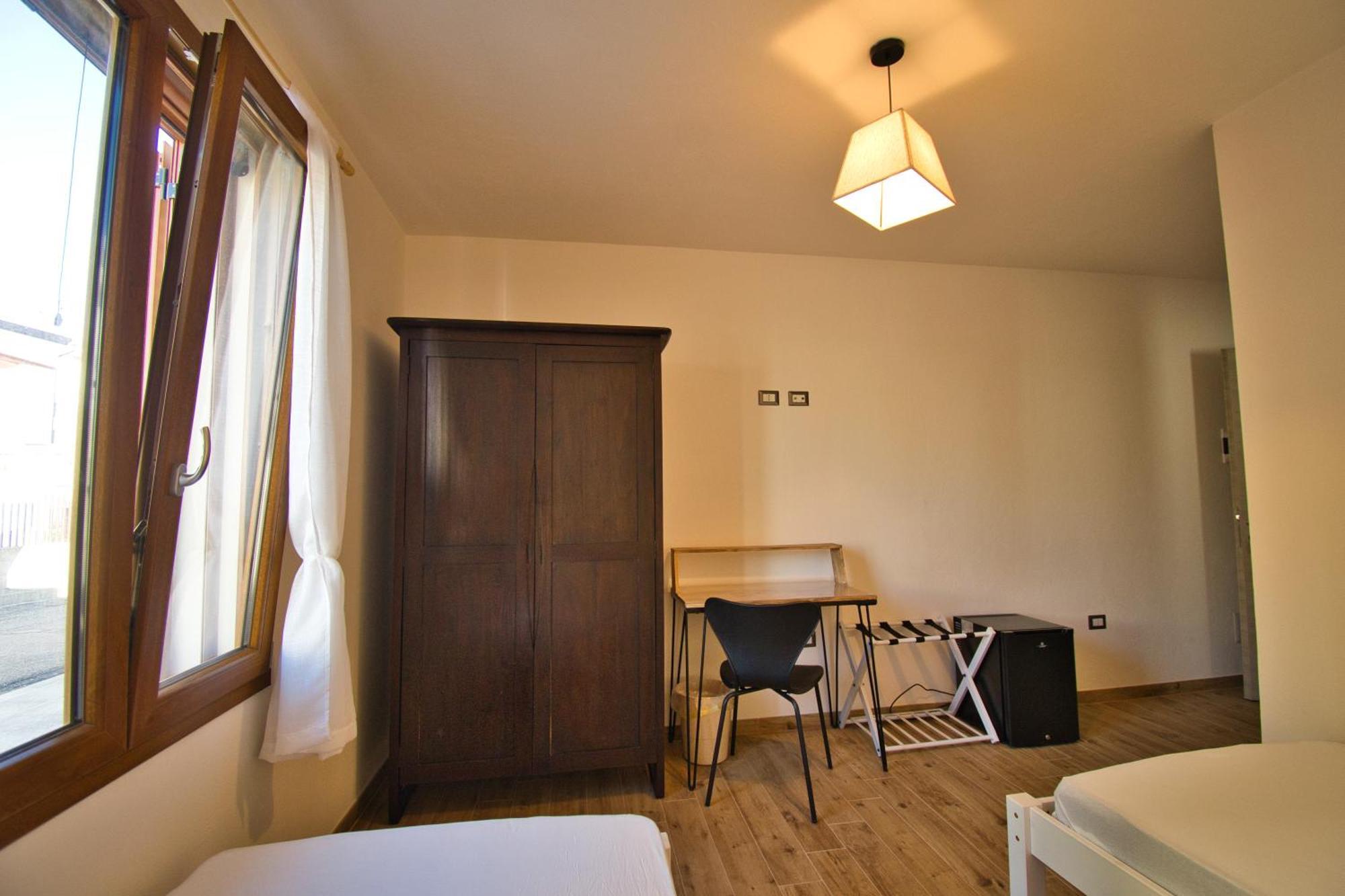 Dommu Livia Hotel Lotzorai Bagian luar foto