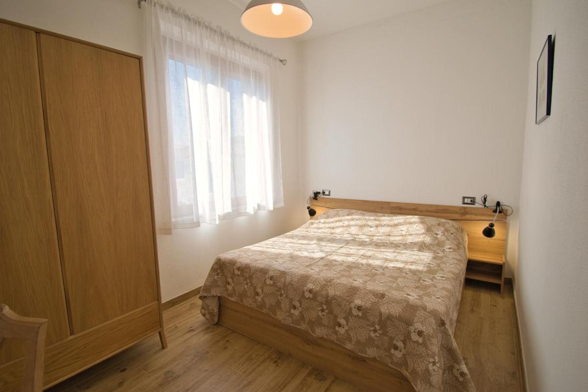 Dommu Livia Hotel Lotzorai Bagian luar foto